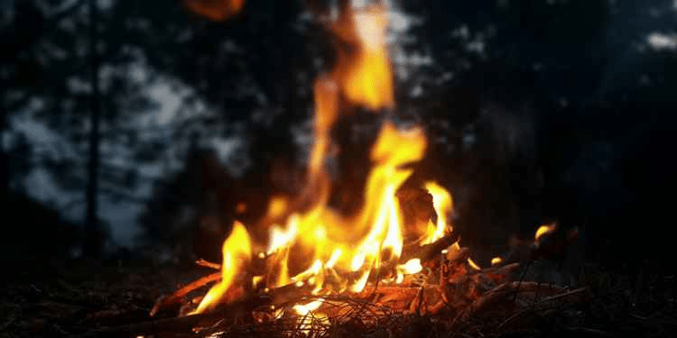 Locals Believe a Pub in the English Countryside Is Haunted. We Tagged Along With Ghost Hunters to Uncover the Truth.